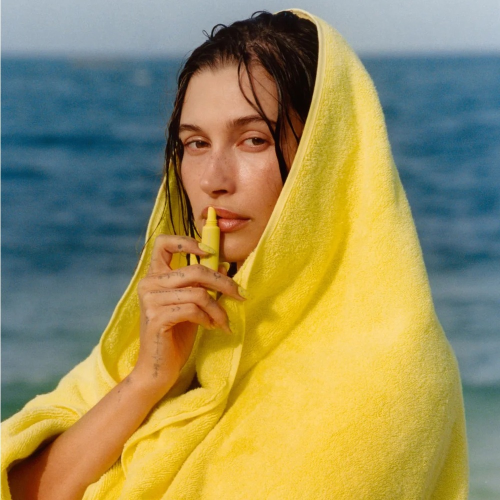 Rhode Peptide Lip Treatment Lemontini 🍸🍋 - Picture 6 of 10